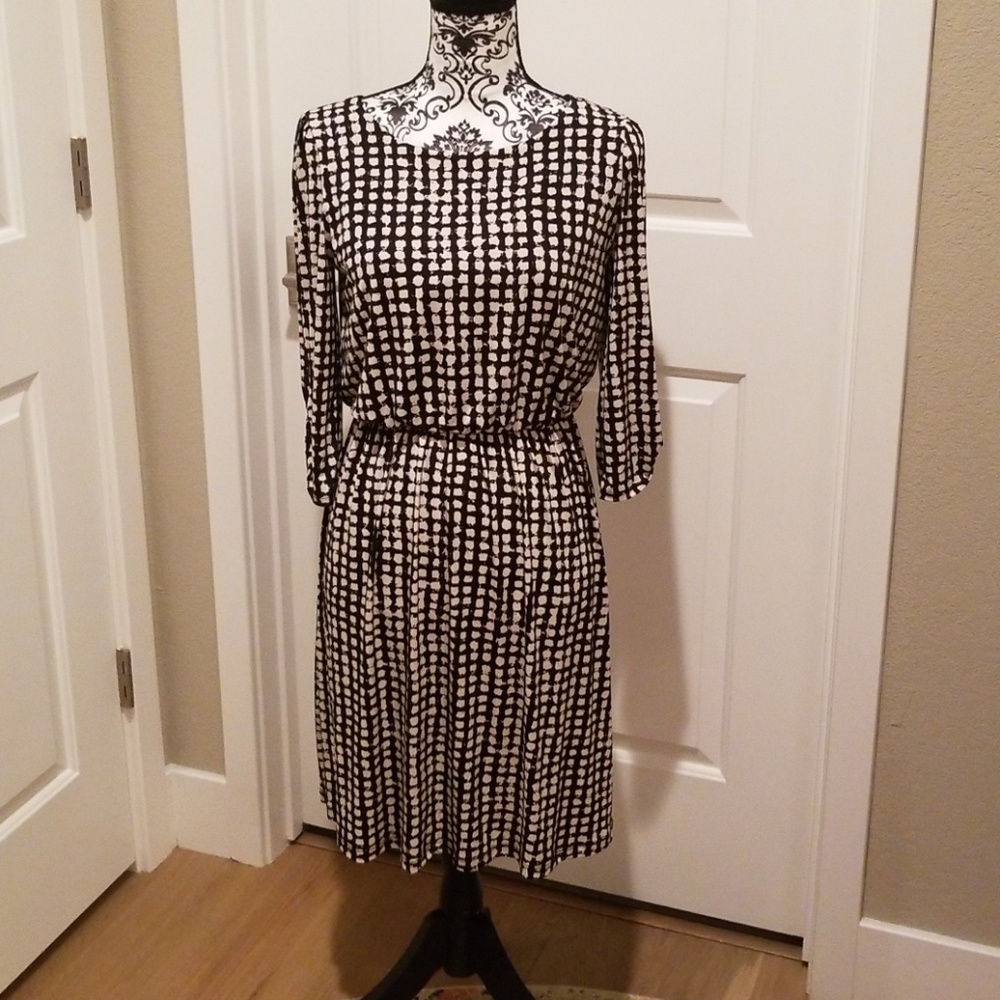 Black and cream print dress